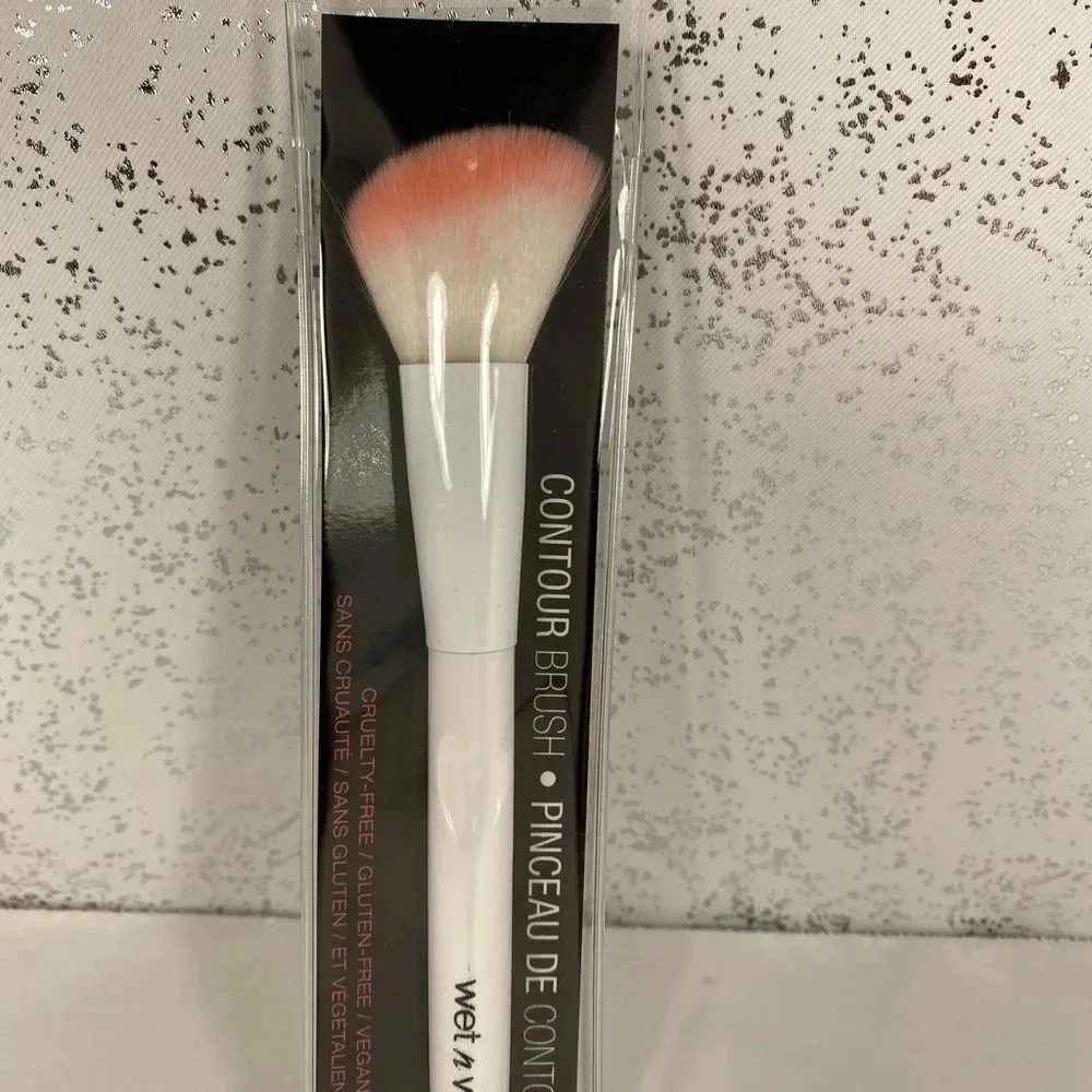🆕 Wet n Wild Contour Brush - 2pk